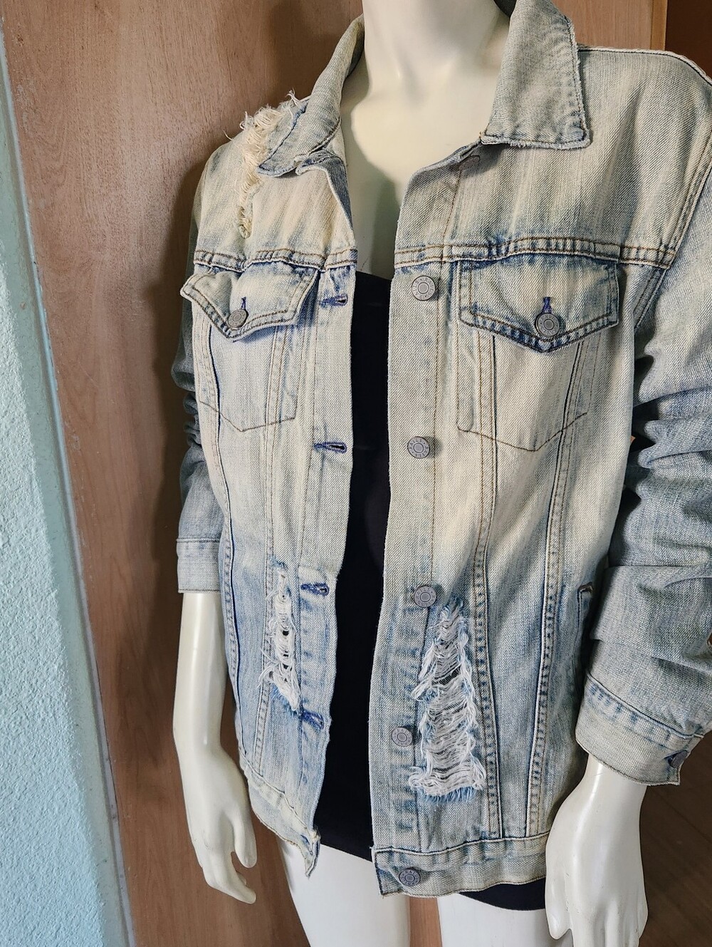 Rails Knox Faded Medium Vtg Wash Distressed Boyfriend Denim Jacket Sz M‎ Grunge
